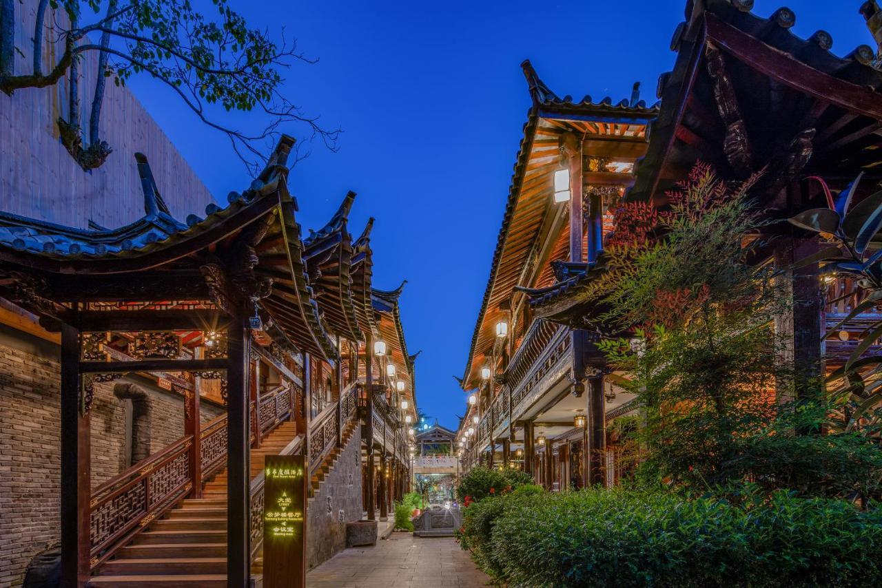 Doof Resort Hotel Lijiang  Buitenkant foto